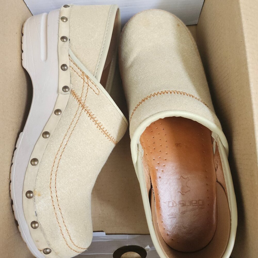 Dankos shoes